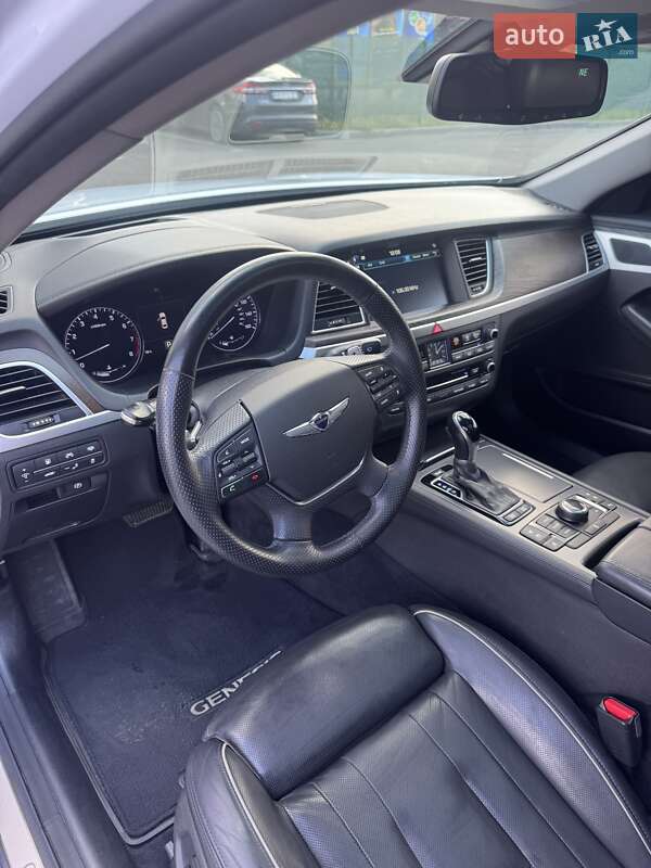 Седан Hyundai Genesis 2015 в Киеве фото 22 Седан Hyundai Genesis 2015 в Киеве