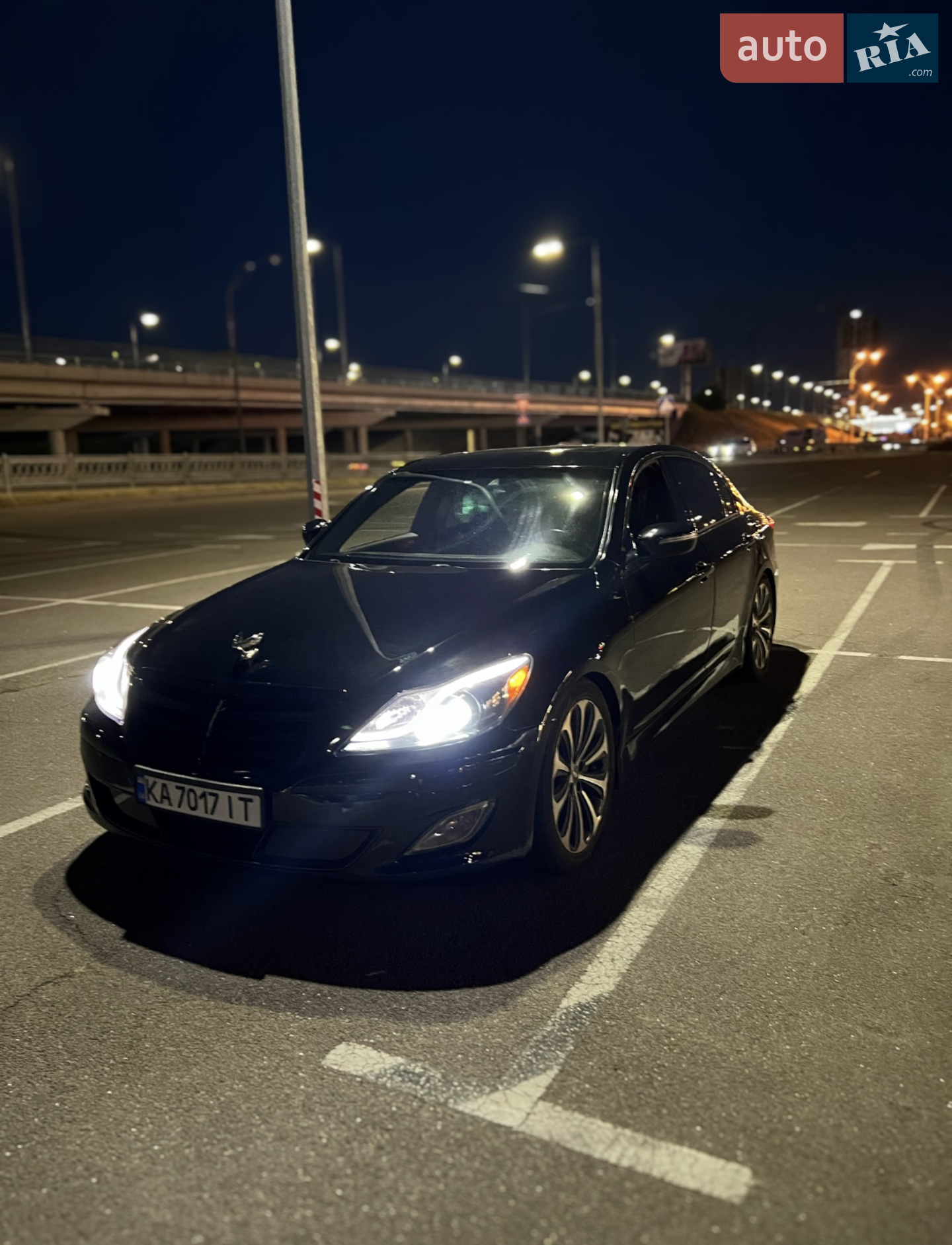 2011 Hyundai Genesis - мініатюра 12