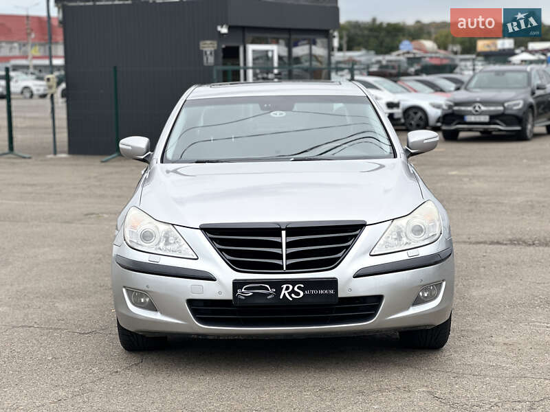 Седан Hyundai Genesis 2008 в Киеве