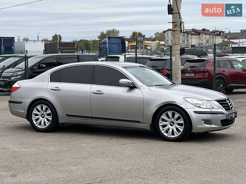 Седан Hyundai Genesis 2008 в Киеве