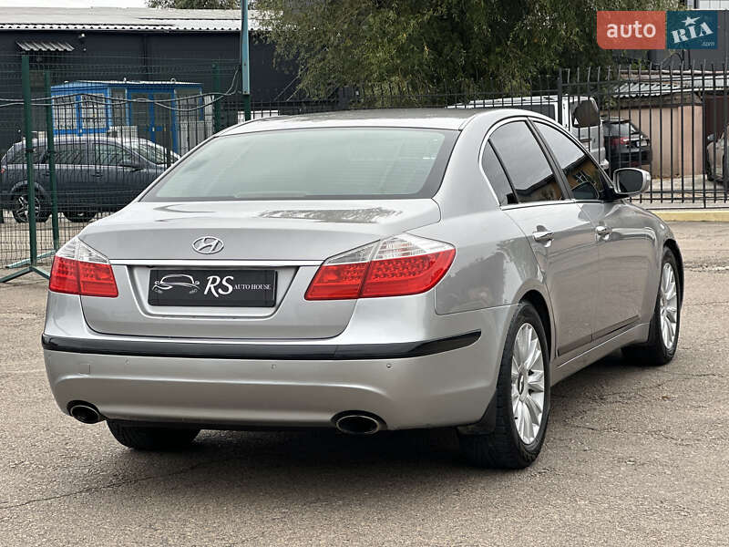 Седан Hyundai Genesis 2008 в Киеве