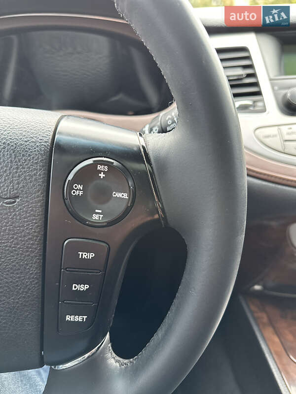 Седан Hyundai Genesis 2008 в Киеве