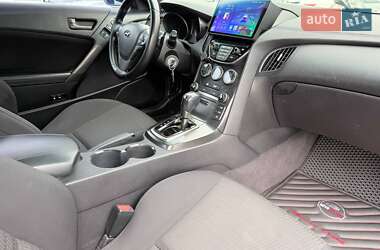 Купе Hyundai Genesis 2013 в 