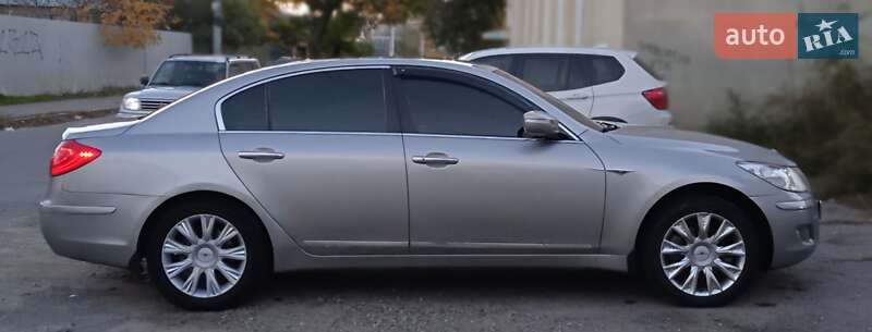 Седан Hyundai Genesis 2008 в Одессе фото 10 Седан Hyundai Genesis 2008 в Одессе