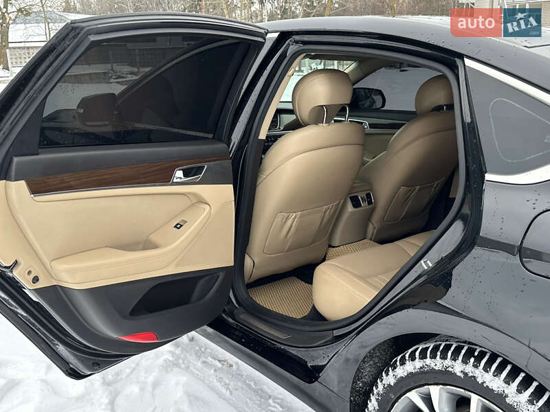 Седан Hyundai Genesis 2015 в Киеве