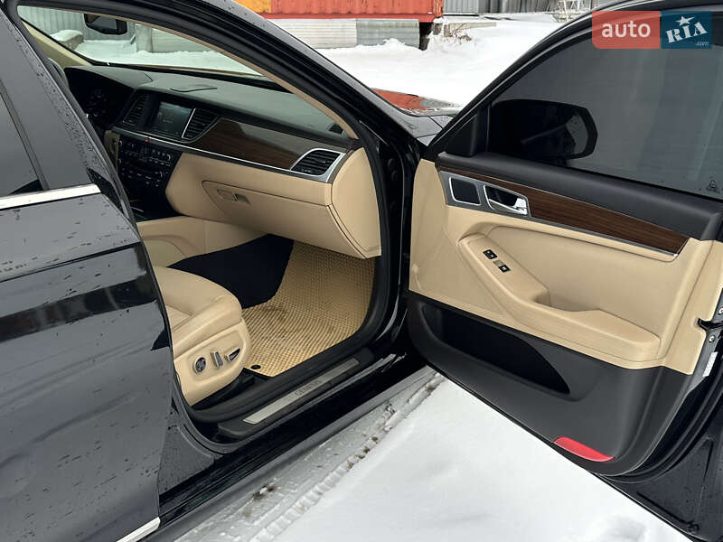 Седан Hyundai Genesis 2015 в Киеве