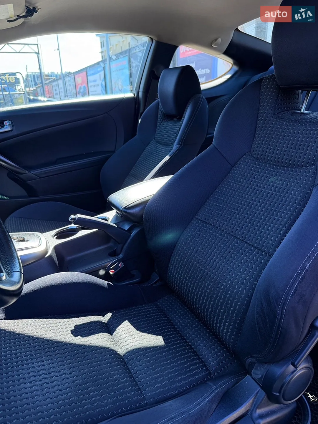 2011 Hyundai Genesis - мініатюра 11