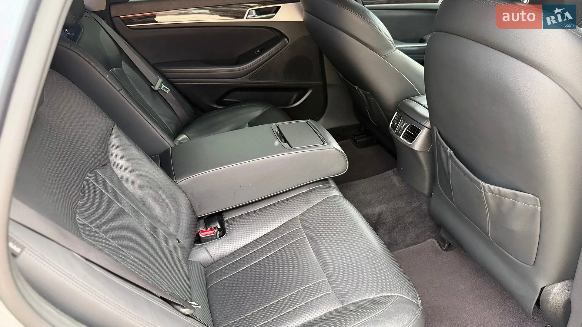 2015 Hyundai Genesis - мініатюра 48