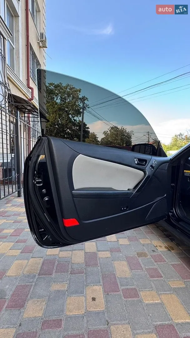 2013 Hyundai Genesis - мініатюра 12