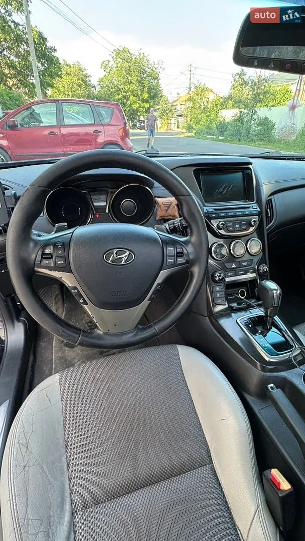 2013 Hyundai Genesis - мініатюра 18