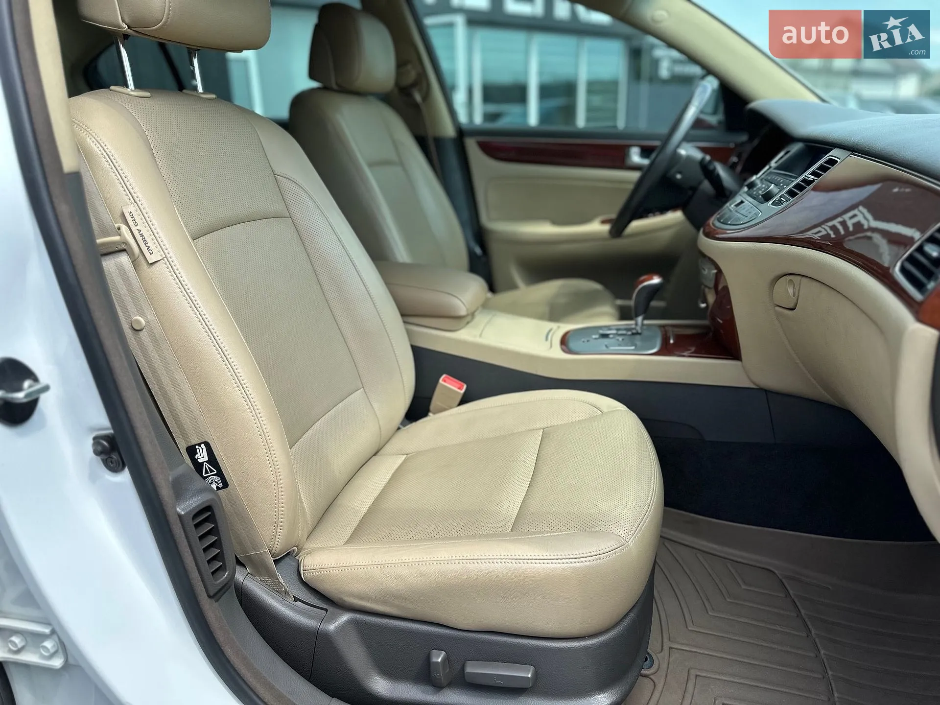 2013 Hyundai Genesis - мініатюра 15