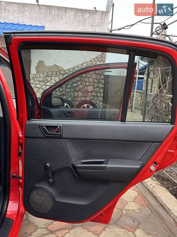 Хэтчбек Hyundai Getz 2010 в Новой Одессе