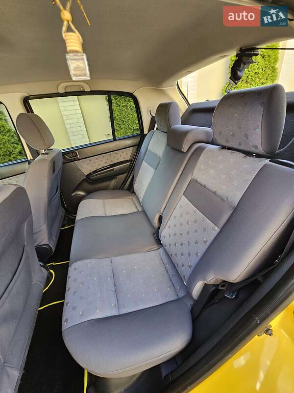 Хэтчбек Hyundai Getz 2004 в Одессе