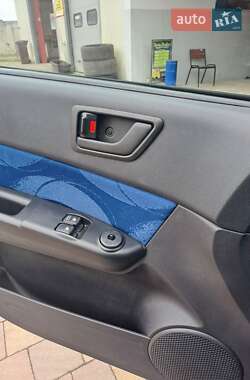Хэтчбек Hyundai Getz 2010 в 