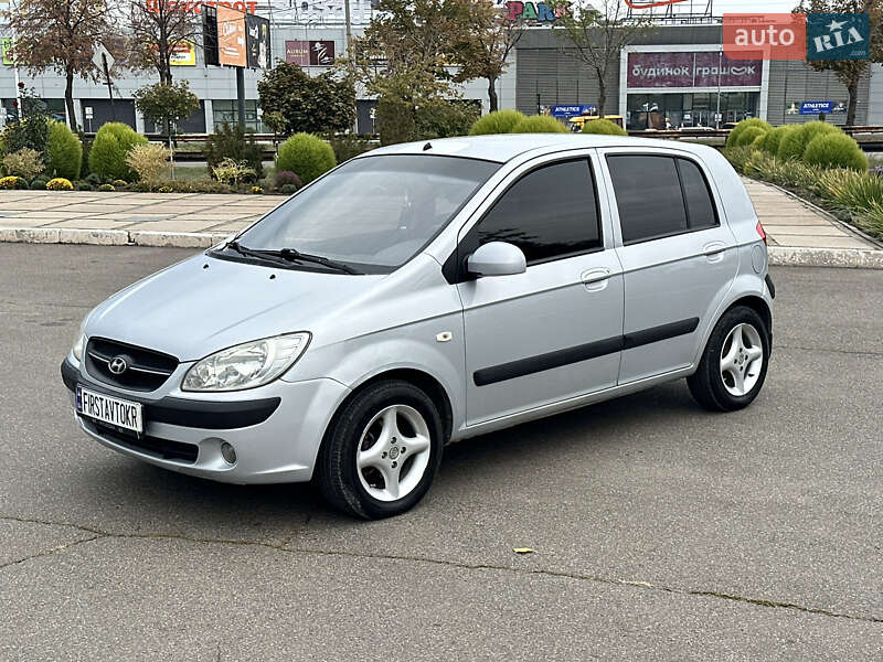 Хэтчбек Hyundai Getz 2011 в 