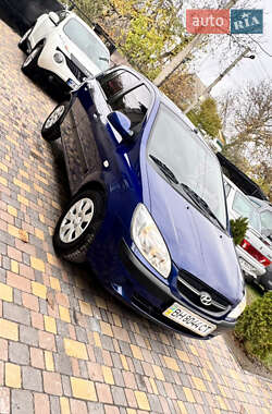 Хетчбек Hyundai Getz 2010 в 