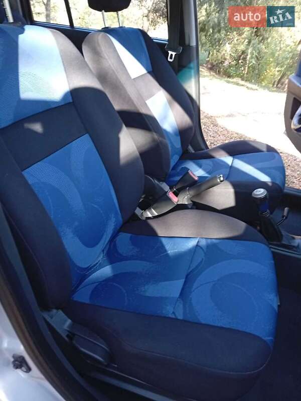 Хэтчбек Hyundai Getz 2006 в Павлограде фото 5 Хэтчбек Hyundai Getz 2006 в Павлограде