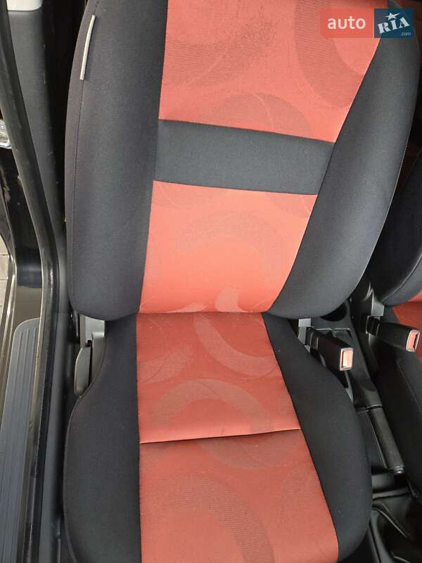 Хетчбек Hyundai Getz 2008 в Дніпрі фото 14 Хетчбек Hyundai Getz 2008 в Дніпрі