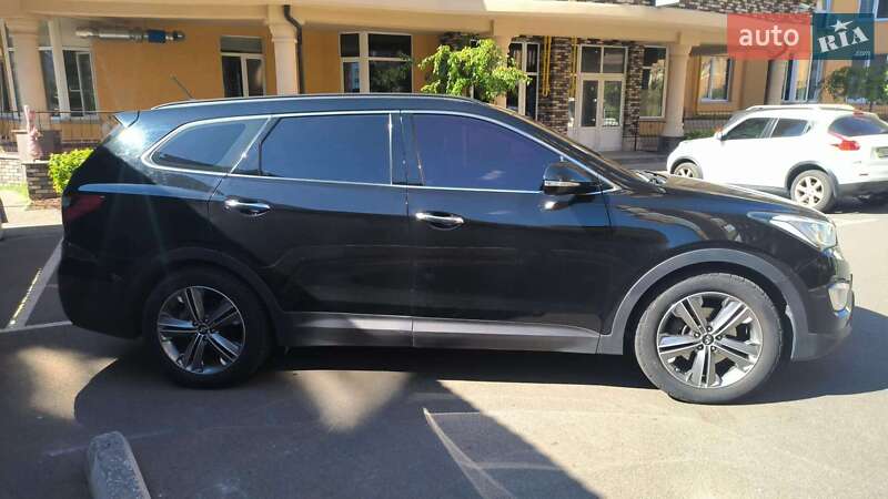 Внедорожник / Кроссовер Hyundai Grand Santa Fe 2014 в Киеве