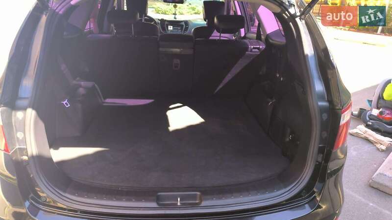 Внедорожник / Кроссовер Hyundai Grand Santa Fe 2014 в Киеве