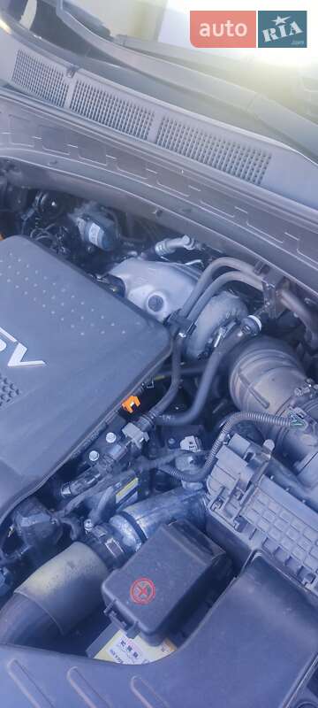 Внедорожник / Кроссовер Hyundai Grand Santa Fe 2016 в Черновцах