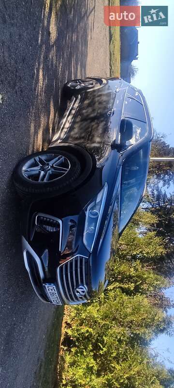 Внедорожник / Кроссовер Hyundai Grand Santa Fe 2016 в Черновцах