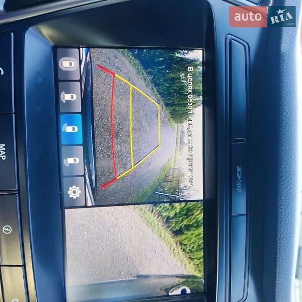 Внедорожник / Кроссовер Hyundai Grand Santa Fe 2016 в Черновцах