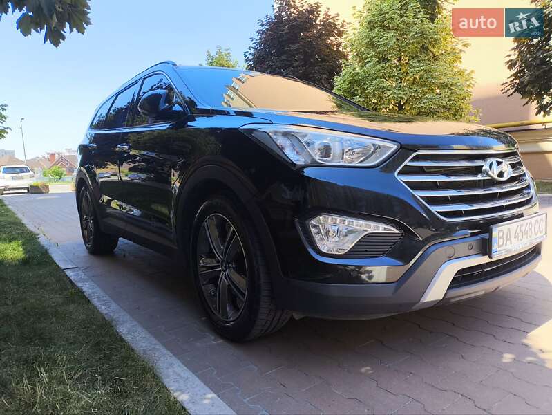 Внедорожник / Кроссовер Hyundai Grand Santa Fe 2014 в Киеве