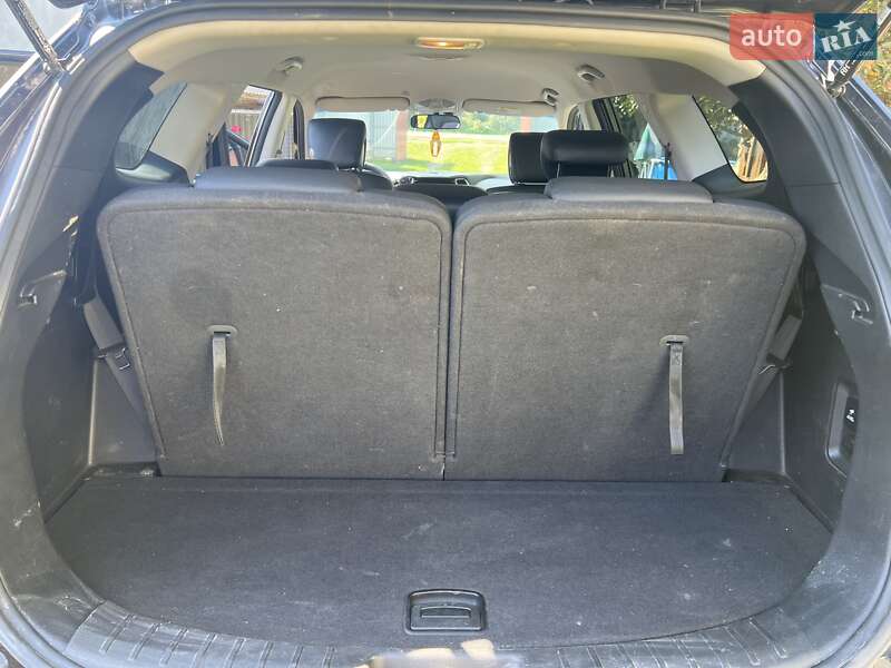 Внедорожник / Кроссовер Hyundai Grand Santa Fe 2015 в Черновцах