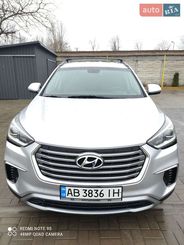 Позашляховик / Кросовер Hyundai Grand Santa Fe 2016 в 