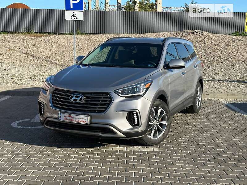 Hyundai Grand Santa Fe 2016