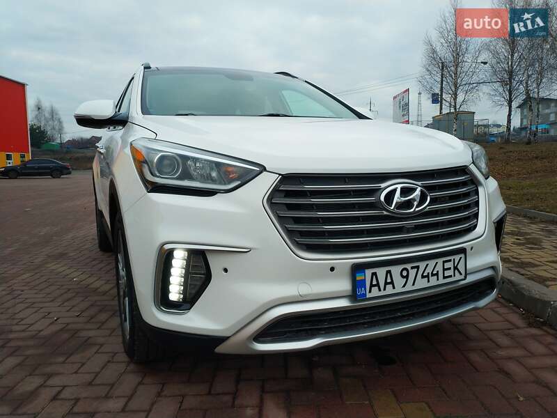 Внедорожник / Кроссовер Hyundai Grand Santa Fe 2016 в Хмельницком