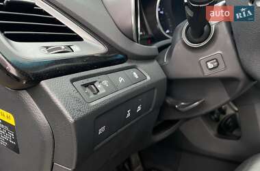 Внедорожник / Кроссовер Hyundai Grand Santa Fe 2015 в 
