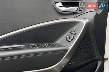 Внедорожник / Кроссовер Hyundai Grand Santa Fe 2015 в 