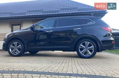 Внедорожник / Кроссовер Hyundai Grand Santa Fe 2016 в 