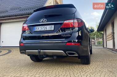 Внедорожник / Кроссовер Hyundai Grand Santa Fe 2016 в 