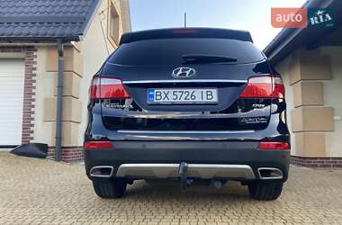 Внедорожник / Кроссовер Hyundai Grand Santa Fe 2016 в 