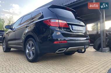Внедорожник / Кроссовер Hyundai Grand Santa Fe 2016 в 