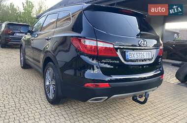 Внедорожник / Кроссовер Hyundai Grand Santa Fe 2016 в 
