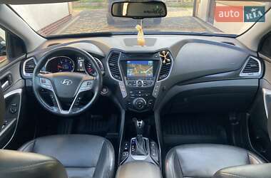 Внедорожник / Кроссовер Hyundai Grand Santa Fe 2016 в 