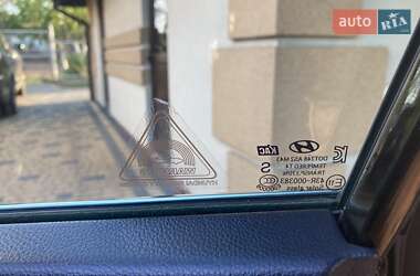 Внедорожник / Кроссовер Hyundai Grand Santa Fe 2016 в 