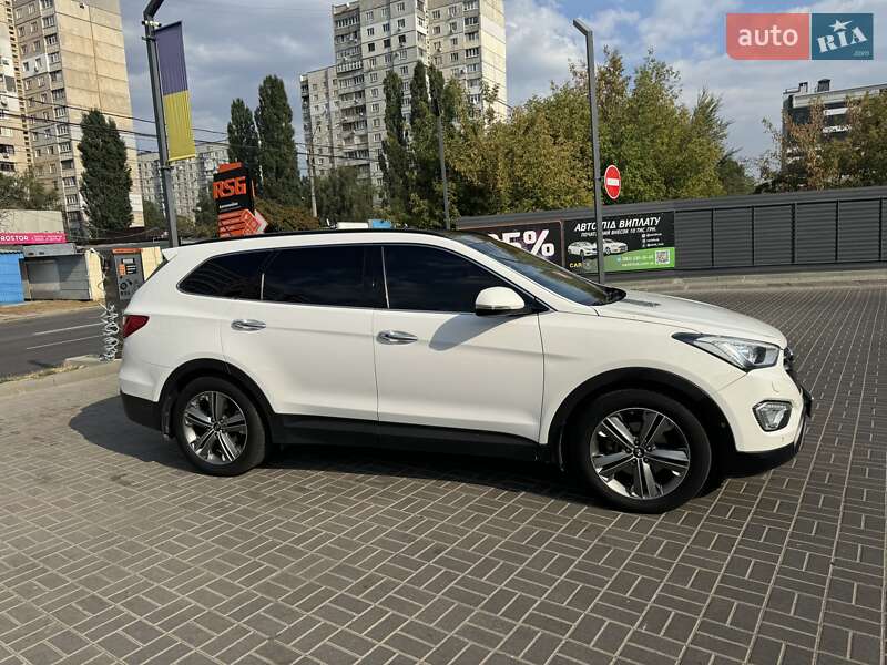 Внедорожник / Кроссовер Hyundai Grand Santa Fe 2013 в Харькове