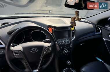 Внедорожник / Кроссовер Hyundai Grand Santa Fe 2013 в 