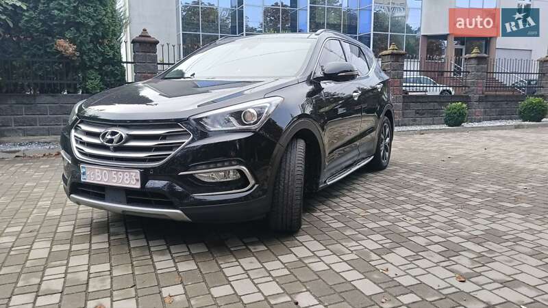 Внедорожник / Кроссовер Hyundai Grand Santa Fe 2016 в Ровно