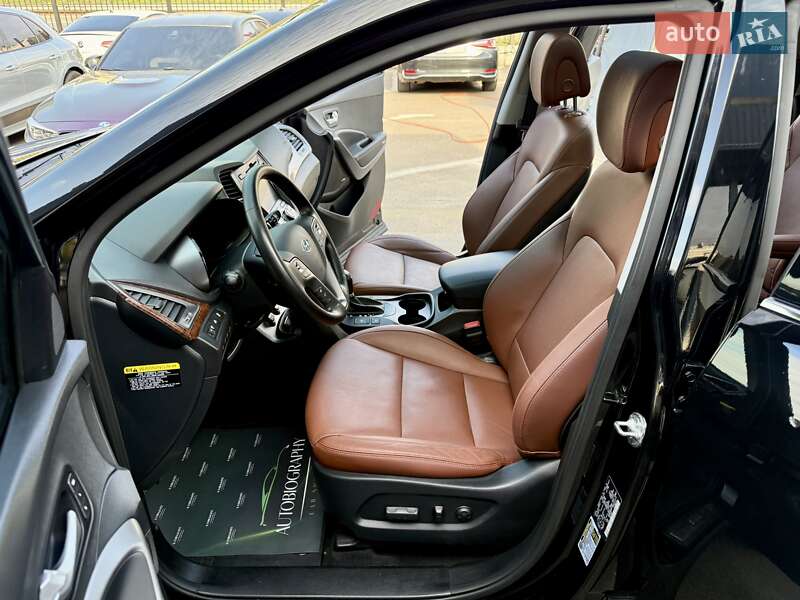 Внедорожник / Кроссовер Hyundai Grand Santa Fe 2015 в Киеве