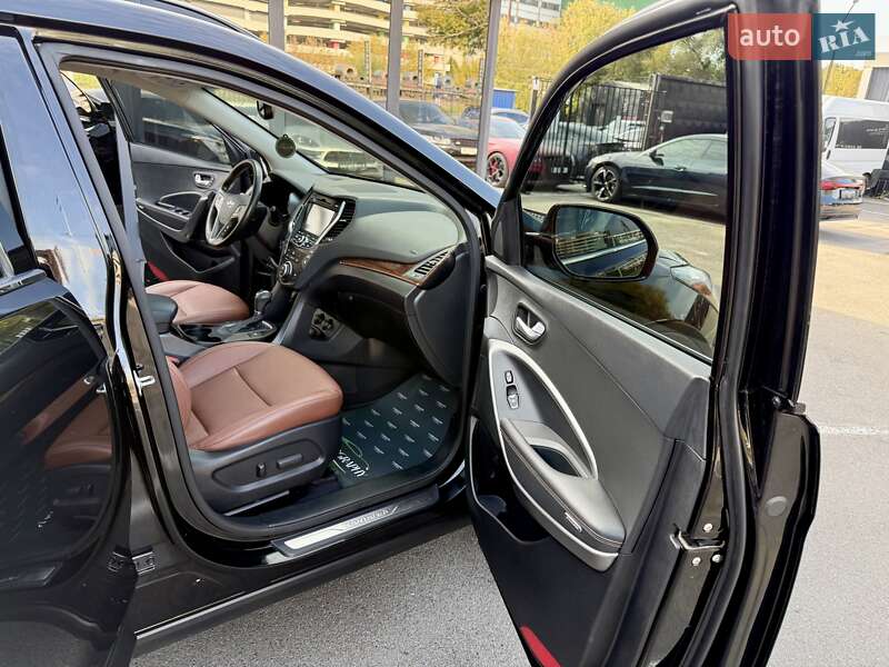 Внедорожник / Кроссовер Hyundai Grand Santa Fe 2015 в Киеве