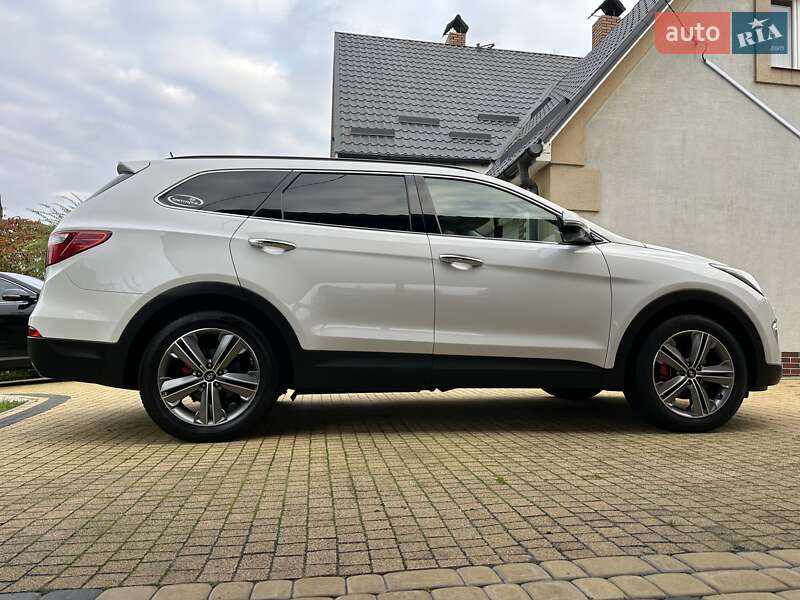 Внедорожник / Кроссовер Hyundai Grand Santa Fe 2015 в Хмельницком