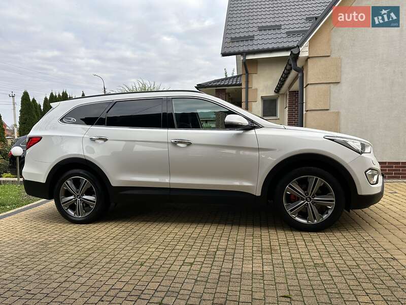 Внедорожник / Кроссовер Hyundai Grand Santa Fe 2015 в Хмельницком