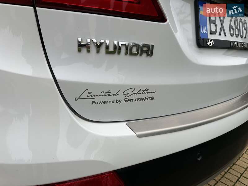 Внедорожник / Кроссовер Hyundai Grand Santa Fe 2015 в Хмельницком