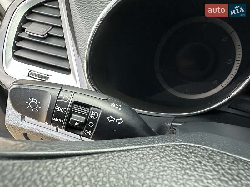 Внедорожник / Кроссовер Hyundai Grand Santa Fe 2015 в Хмельницком